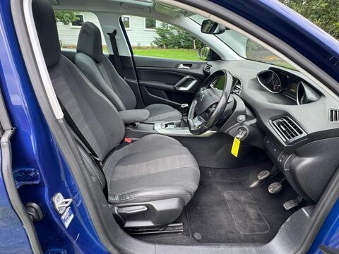 Peugeot 308 view 17