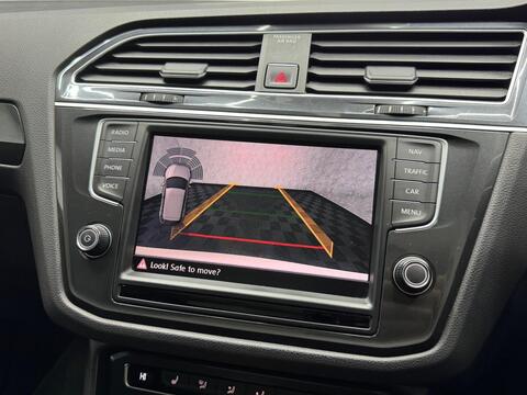 Volkswagen Tiguan view 20