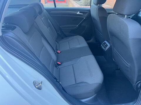 Volkswagen Golf view 14
