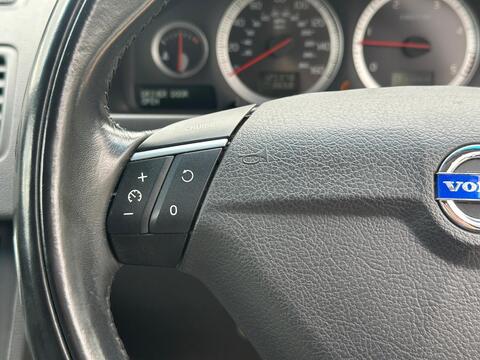 Volvo XC90 view 24