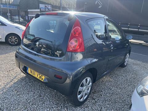 Peugeot 107 view 6