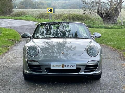Porsche 911 view 2