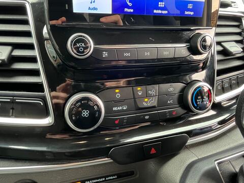 Ford Tourneo Custom view 78