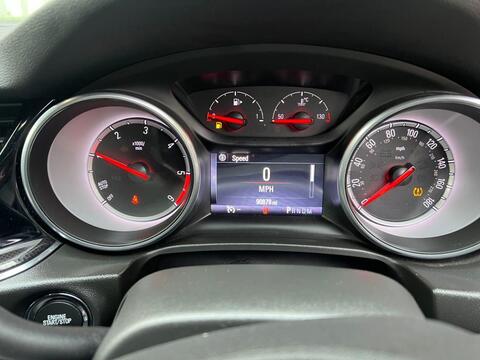Vauxhall Insignia view 23