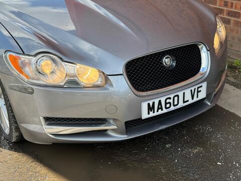 Jaguar XF view 17