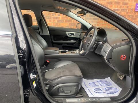 Jaguar XF view 11