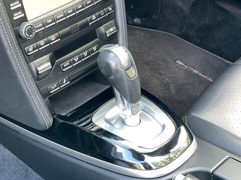 Porsche 911 view 13