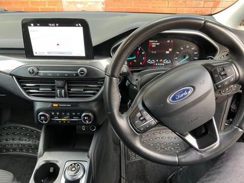 Ford Focus view 18