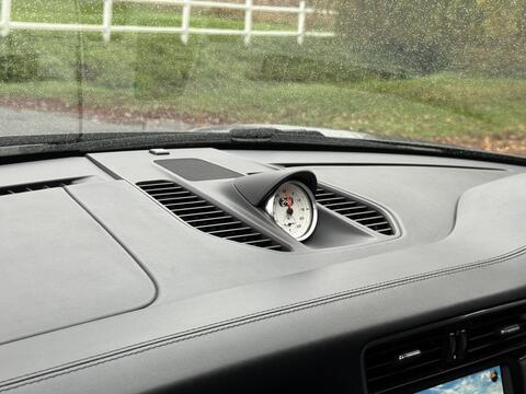 Porsche 911 view 31