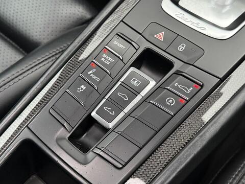 Porsche 911 view 56