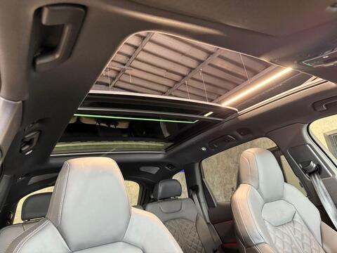 Audi SQ7 view 78
