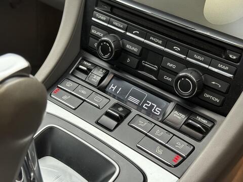 Porsche 911 view 15