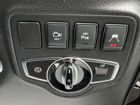Mercedes-Benz X-Class view 36