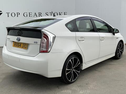 Toyota Prius view 12