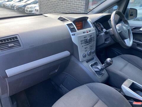 Vauxhall Zafira view 20