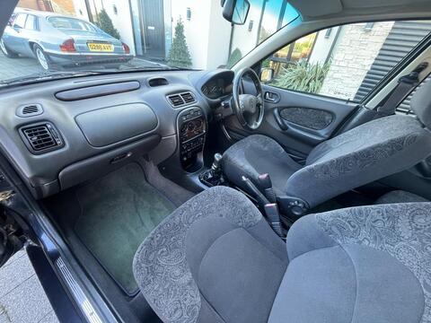 Rover 200 view 11