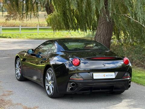 Ferrari California view 14