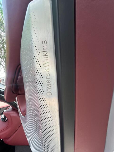 Mclaren GT view 9
