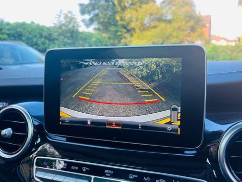 Mercedes-Benz V-Class view 60