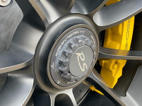 Porsche 911 view 26