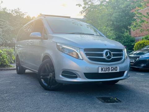 Mercedes-Benz V-Class view 2