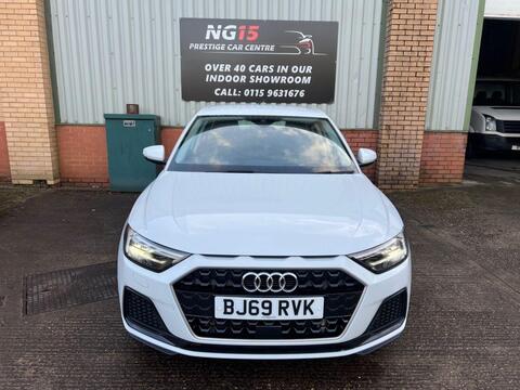 Audi A1 view 3