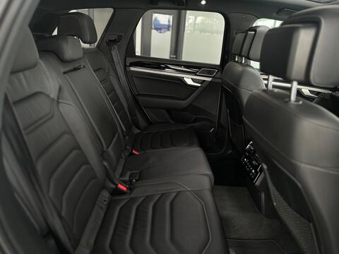 Volkswagen Touareg view 39