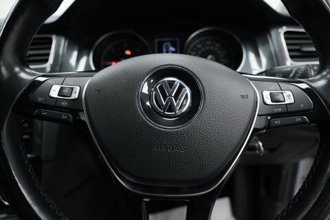 Volkswagen Golf view 18