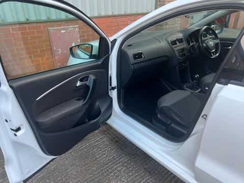 Volkswagen Polo view 18
