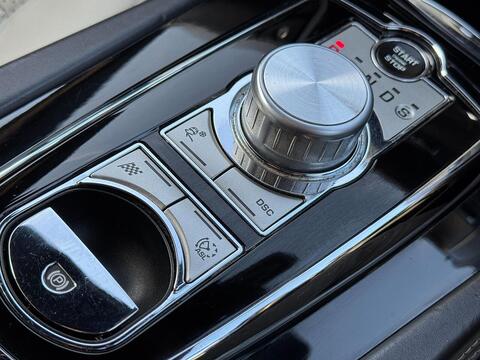 Jaguar XK view 14