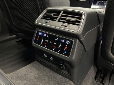 Audi RS6 view 39