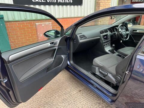 Volkswagen Golf view 11