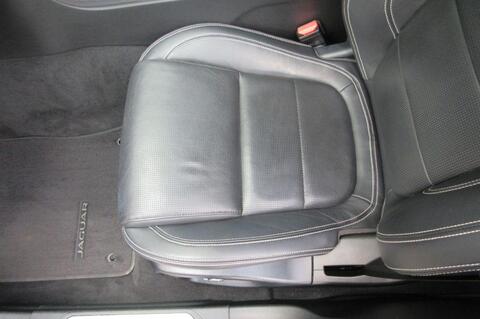 Jaguar Xe view 5