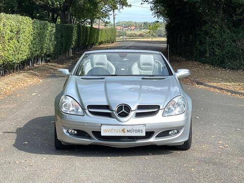 Mercedes-Benz SLK view 2