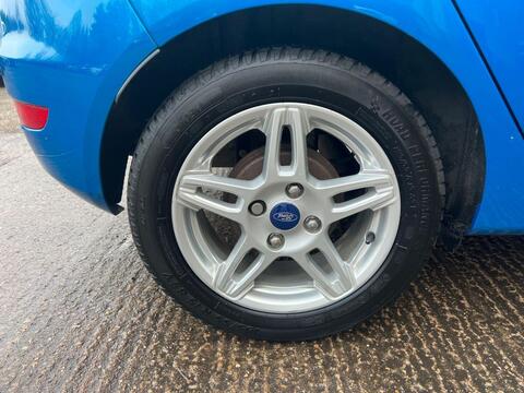 Ford Fiesta view 27