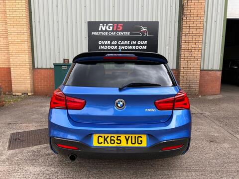 BMW 1 Series view 5