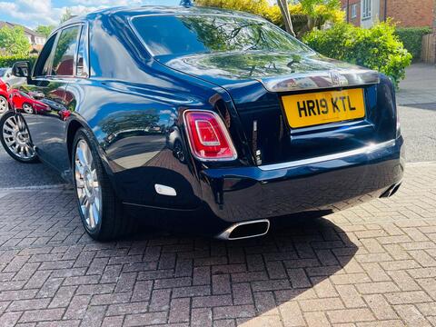 Rolls-Royce Phantom view 29