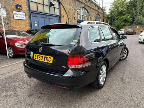 Volkswagen Golf view 5