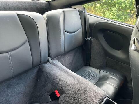Porsche 911 view 32