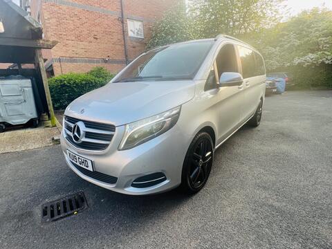 Mercedes-Benz V-Class view 26