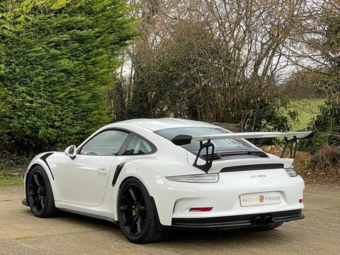 Porsche 911 view 18