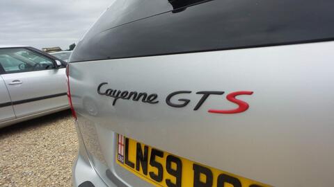 Porsche Cayenne view 47