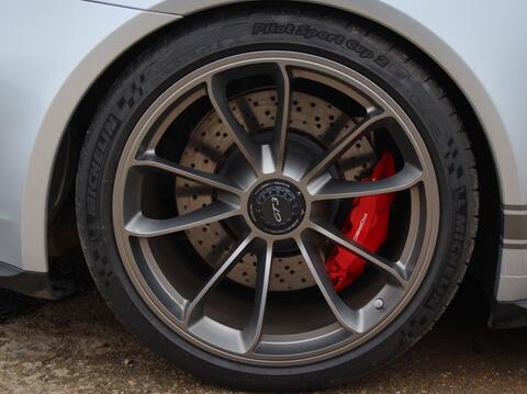 Porsche 911 view 122