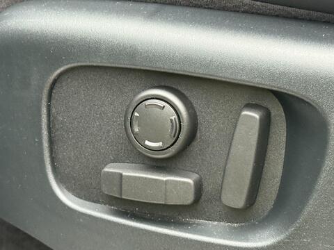 Land Rover Range Rover Sport view 43