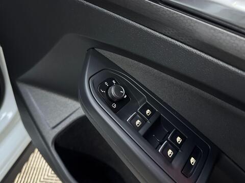 Volkswagen Golf view 41