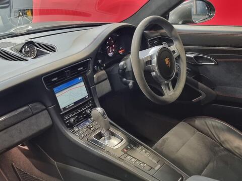 Porsche 911 view 66