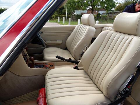 Mercedes-Benz SL view 30