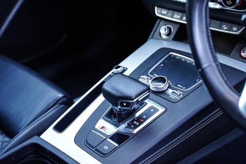 Audi SQ5 view 8