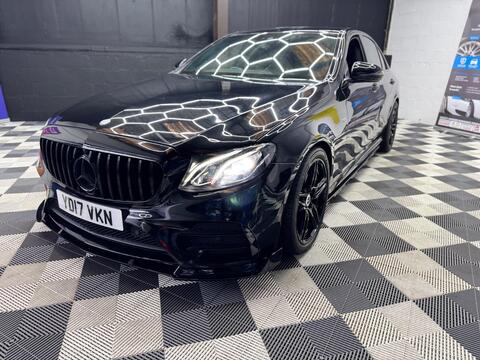 Mercedes-Benz E-Class view 3