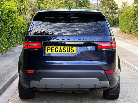 Land Rover Discovery view 8